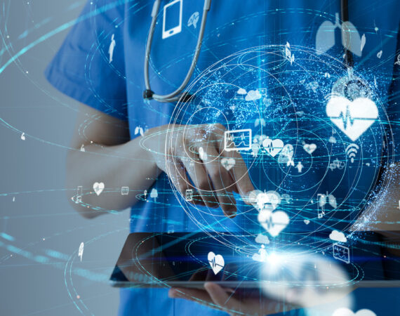 A chi spetta l’obbligo di sorveglianza sanitaria in caso di distacco di un lavoratore?